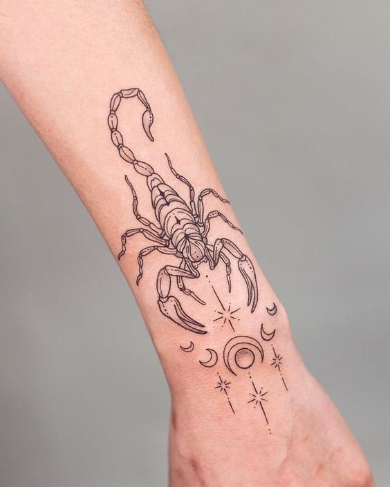 girly scorpion tattoo
